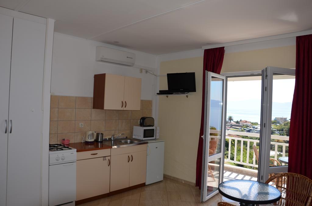Apartments Loncar Gradac  Rom bilde