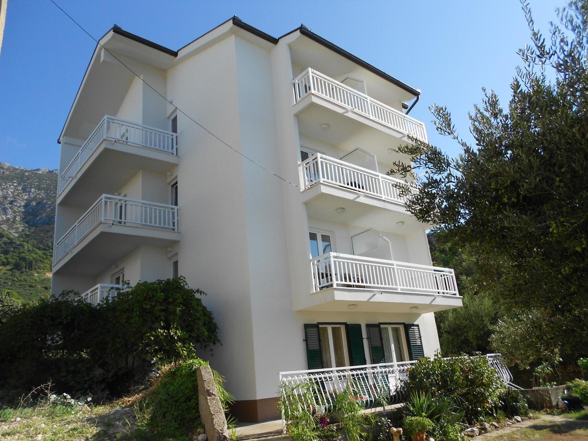 Apartments Loncar Gradac  Eksteriør bilde