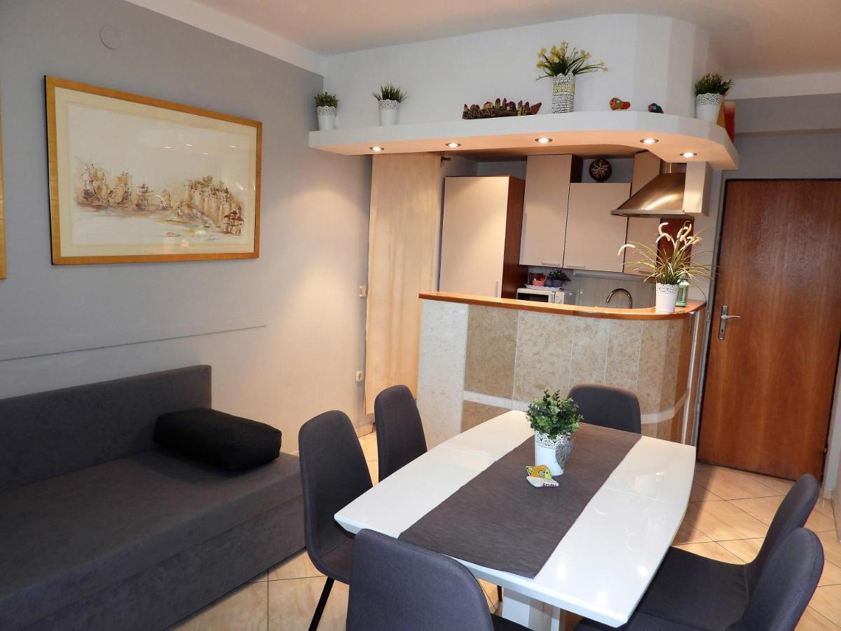 Apartments Loncar Gradac  Eksteriør bilde